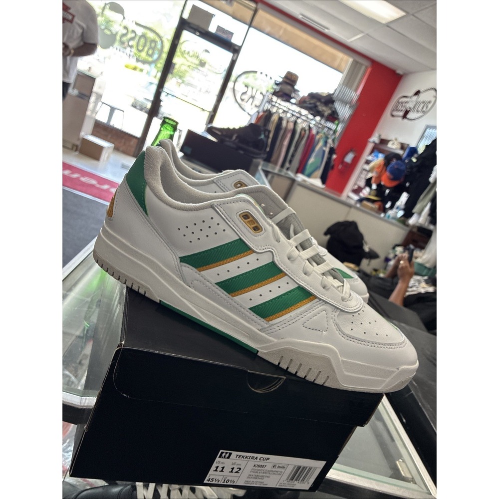 Men's Adidas Tekkira Cup KJ5057 New With Box SZ 11 Green White NWT